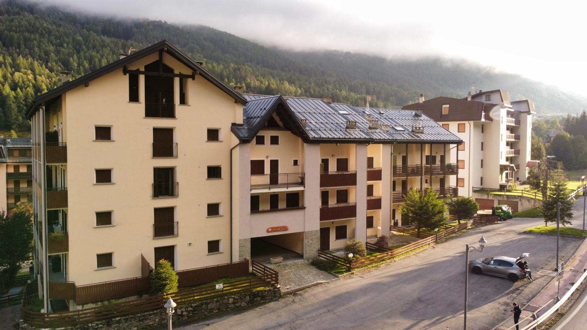 Aprica , Lusso A 300M Dalle Piste Da Sci, Garage Privato E Deposito Sci Gratuito Le Bratte 外观 照片